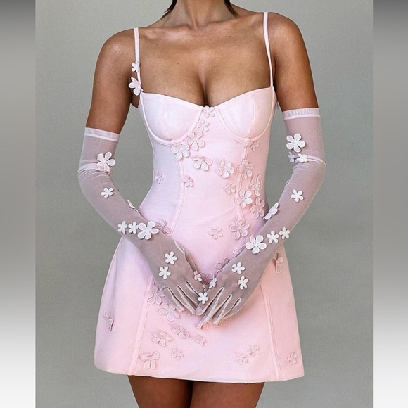 Babyboo Dalary Mini Dress Blush Pink Floral - Picture 3 of 7